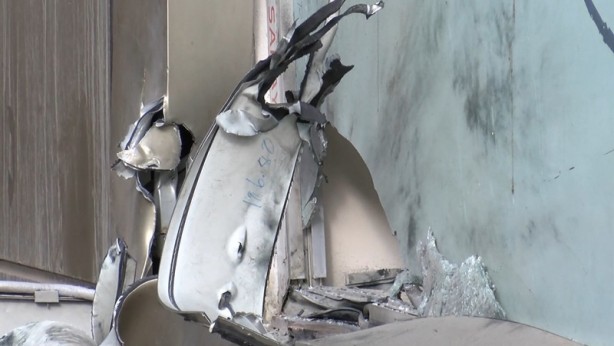 Foto - Gaziosmanpaşa'da TÜGVA binasına bombalı saldırı düzenlendi!