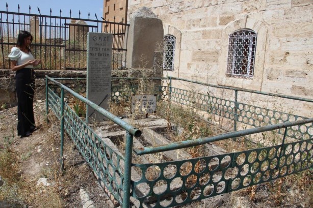 Foto - Gaziye de bu yapılır mı? Şeytanın aklına gelmez ! İsmet İnönü’nün teklifini reddettiği için…