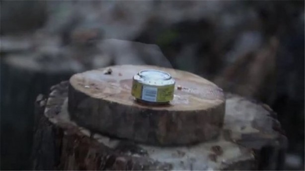 Foto - Gazlı içecek kutusuyla yaptığı şeye inanamayacaksınız