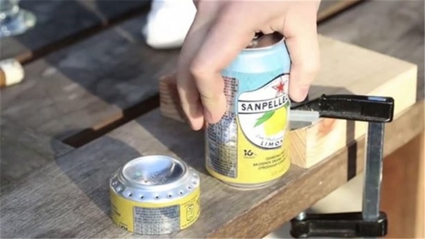 Foto - Gazlı içecek kutusuyla yaptığı şeye inanamayacaksınız