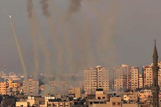 Foto - Gazze aralıksız bombalanıyor!