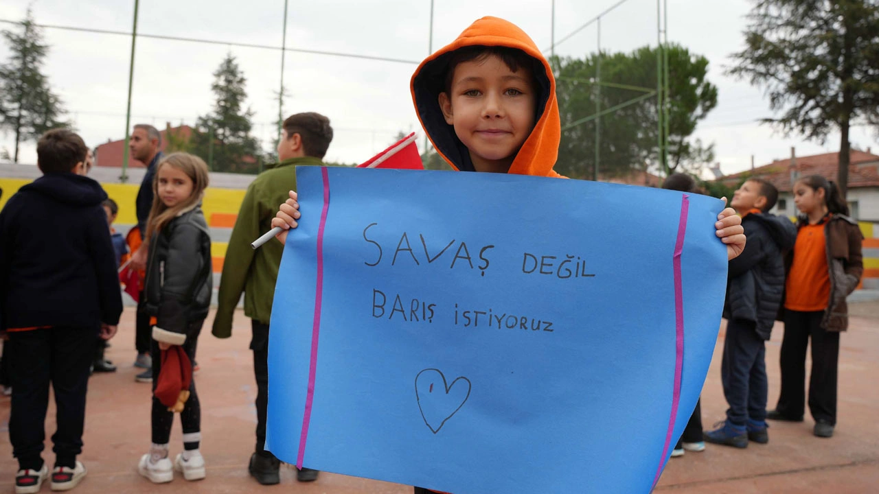 Foto - Gazze için tek yürek oldular! Minik öğrencilerden anlamlı koreografi