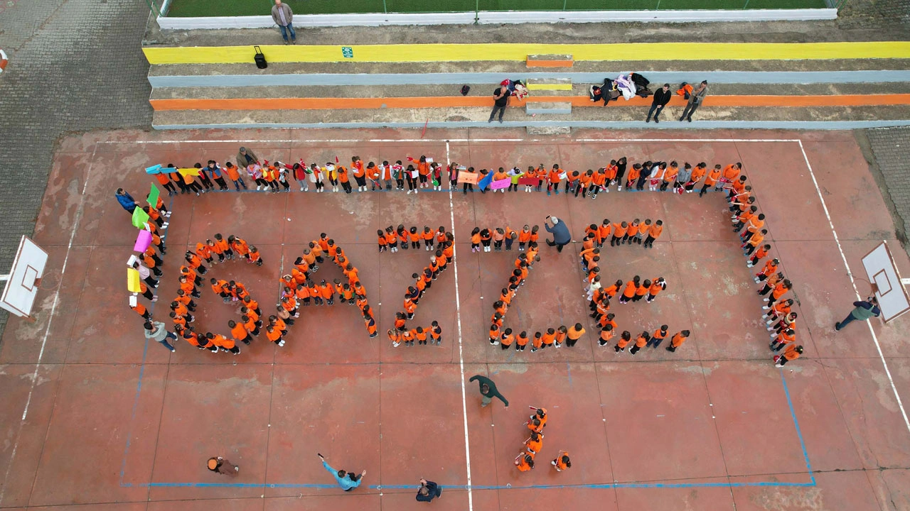 Foto - Gazze için tek yürek oldular! Minik öğrencilerden anlamlı koreografi