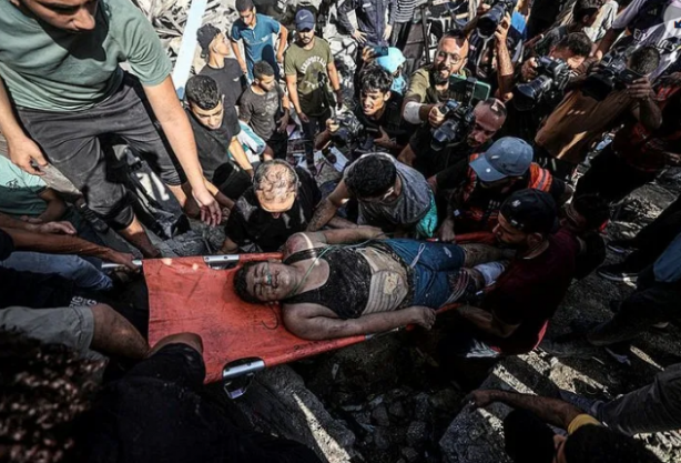 Foto - Gazze Müslümanların elinden kayıp gitti! Mal mal bakıyoruz İslam dünyası hiç bu kadar aciz kalmamıştı. Mezarlıklarda yer kalmadı