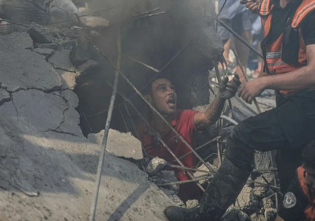 Foto - Gazze Müslümanların elinden kayıp gitti! Mal mal bakıyoruz İslam dünyası hiç bu kadar aciz kalmamıştı. Mezarlıklarda yer kalmadı