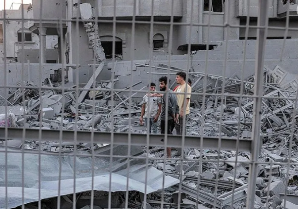 Foto - Gazze Müslümanların elinden kayıp gitti! Mal mal bakıyoruz İslam dünyası hiç bu kadar aciz kalmamıştı. Mezarlıklarda yer kalmadı