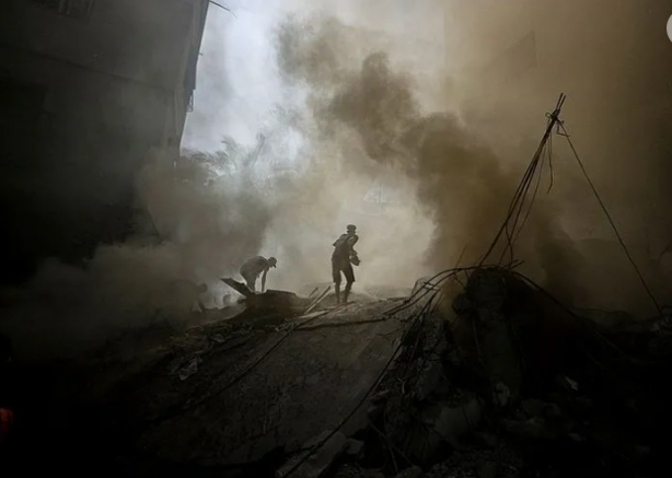 Foto - Gazze Müslümanların elinden kayıp gitti! Mal mal bakıyoruz İslam dünyası hiç bu kadar aciz kalmamıştı. Mezarlıklarda yer kalmadı