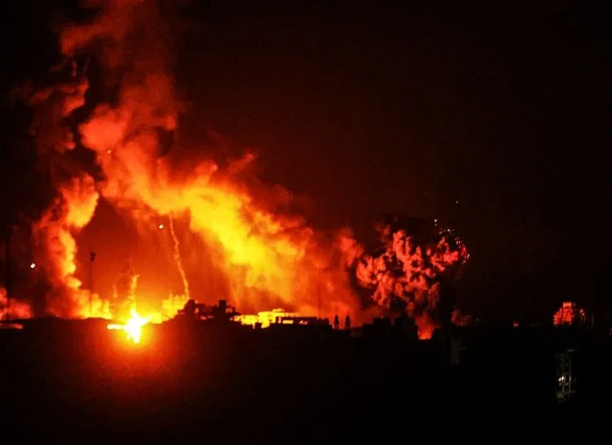 Foto - Gazze Müslümanların elinden kayıp gitti! Mal mal bakıyoruz İslam dünyası hiç bu kadar aciz kalmamıştı. Mezarlıklarda yer kalmadı