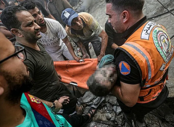 Foto - Gazze Müslümanların elinden kayıp gitti! Mal mal bakıyoruz İslam dünyası hiç bu kadar aciz kalmamıştı. Mezarlıklarda yer kalmadı