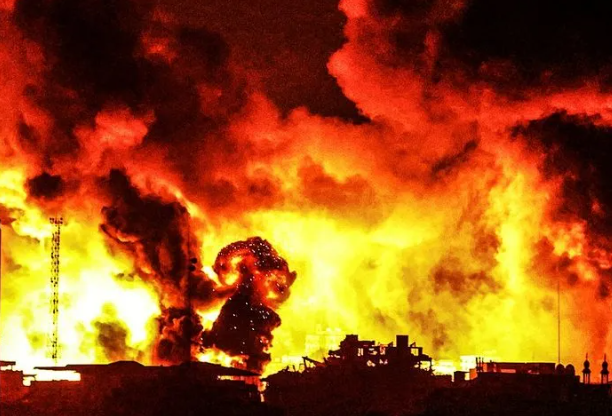 Foto - Gazze Müslümanların elinden kayıp gitti! Mal mal bakıyoruz İslam dünyası hiç bu kadar aciz kalmamıştı. Mezarlıklarda yer kalmadı