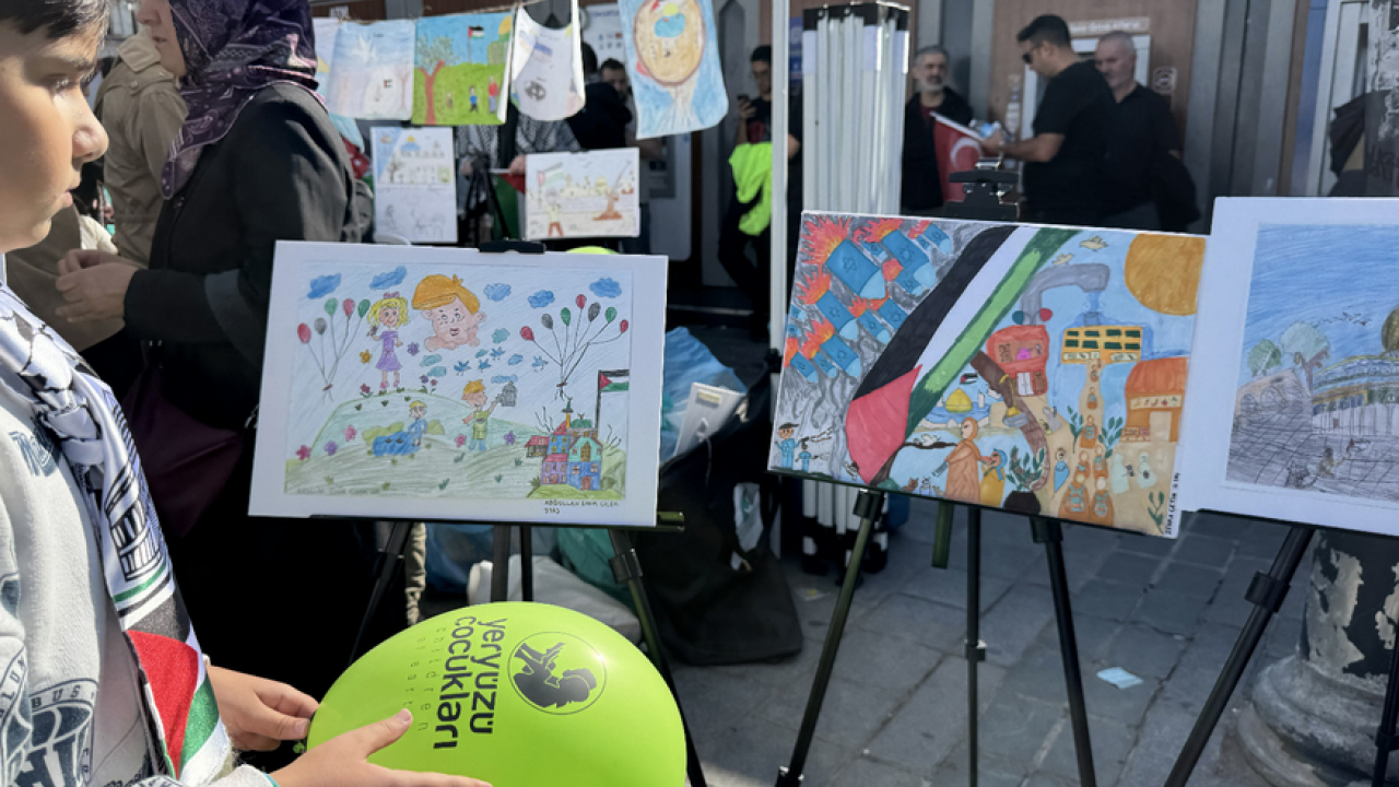 Foto - Gazze özgür olana kadar... Bu hak ile batılın mücadelesi!