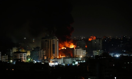 Foto - Gazze paramparça! Bölgede son durum ne? İsrail bir cepheden daha saldırmaya başladı