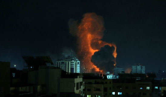 Foto - Gazze paramparça! Bölgede son durum ne? İsrail bir cepheden daha saldırmaya başladı