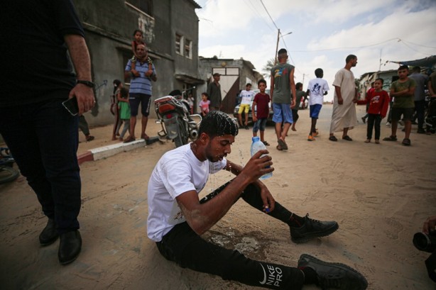 Foto - Gazze Şeridi'nde çocuklar, yoksulluğa dikkat çekmek için koştu