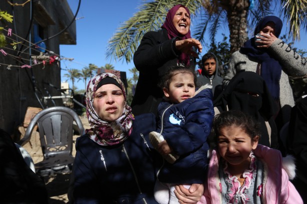 Foto - Gazze Şeridi’ne füze düştü! Katil İsrail’den açıklama