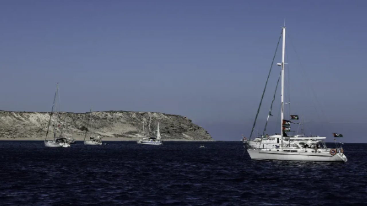 Foto - Gazze sularına giren teknenin kaptanı bakın kim çıktı! İsrail'i şok eden taktiği uyguladı, hızlıca ilerliyor