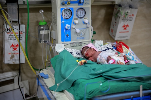 Foto - Gazze’de bebekler ölüyor!