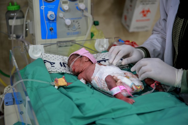 Foto - Gazze’de bebekler ölüyor!