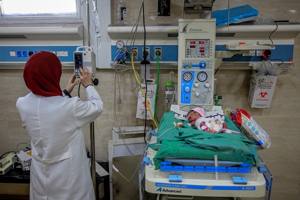 Foto - Gazze’de bebekler ölüyor!