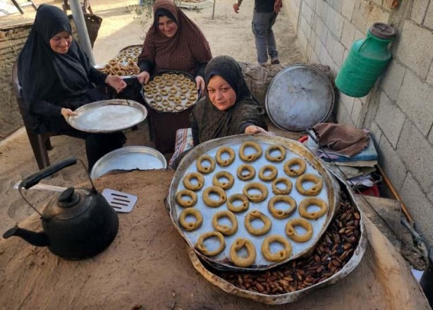 Foto - Gazze’de buruk bayram! Gelenekleri yaşatmaya çalışıyorlar