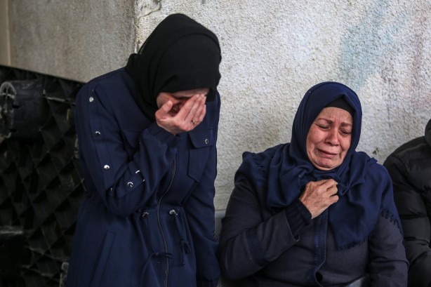 Foto - Terörist İsrail durmuyor! Gün gelecek… Gazze’de can kaybı 28 bin 176’ya yükseldi!