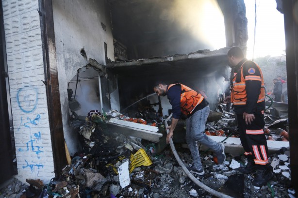 Foto - Terörist İsrail durmuyor! Gün gelecek… Gazze’de can kaybı 28 bin 176’ya yükseldi!