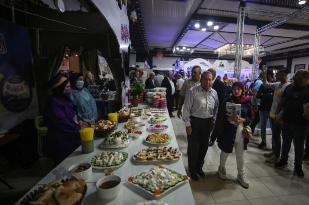 Gazze'de gıda ve sanayi fuarı