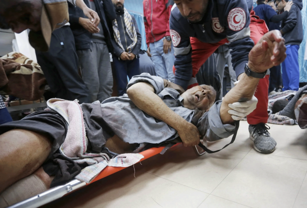 Foto - Gazze’de hastalar sokaklarda ölüme terk edildi! Katil İsrail Filistinlileri yarı çıplak göçe zorladı