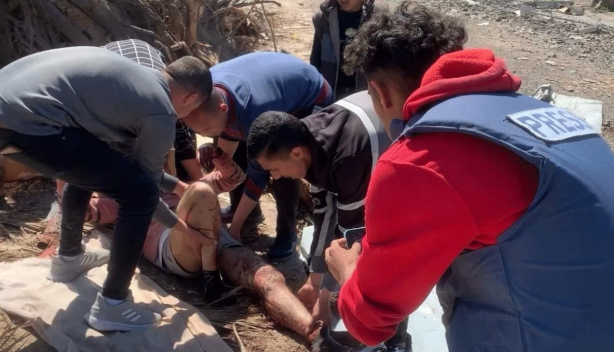 Foto - Gazze’de hastalar sokaklarda ölüme terk edildi! Katil İsrail Filistinlileri yarı çıplak göçe zorladı