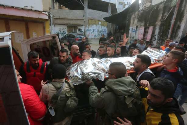 Foto - Gazze’de hastalar sokaklarda ölüme terk edildi! Katil İsrail Filistinlileri yarı çıplak göçe zorladı