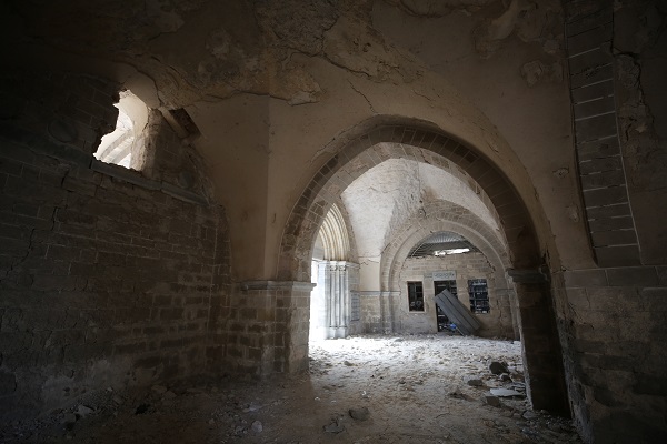 Foto - Gazze’de her gün insanlık ölüyor! Gazzeli İmam, yıkılan camiyi terk etmiyor