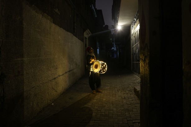 Foto - Gazze'de iftar davulcuları vazifeyi sürdürüyor