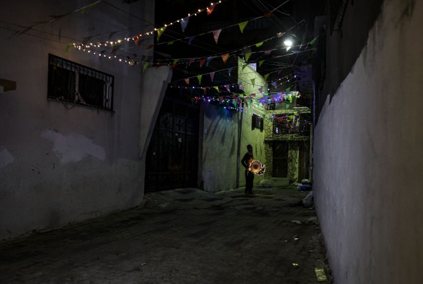 Foto - Gazze'de iftar davulcuları vazifeyi sürdürüyor