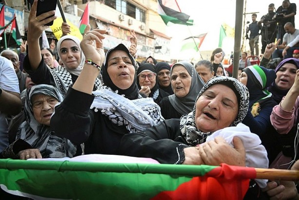 Foto - Gazze’de İsrail Batı Şeria’da Yahudi yerleşimci terörü! 2 koldan Filistin katliamı