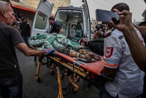 Foto - Gazze'de kanlı sabah! Katil İsrail öldürmeye devam ediyor: Her yer Filistinli çocukların cesetleriyle dolu