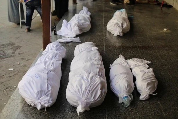 Foto - Gazze'de kanlı sabah! Katil İsrail öldürmeye devam ediyor: Her yer Filistinli çocukların cesetleriyle dolu