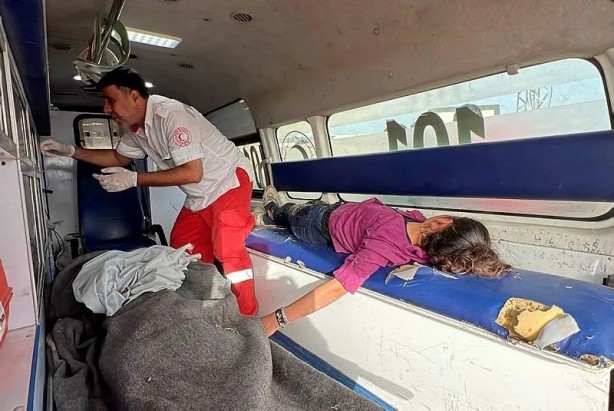 Foto - Gazze'de kanlı sabah! Katil İsrail öldürmeye devam ediyor: Her yer Filistinli çocukların cesetleriyle dolu