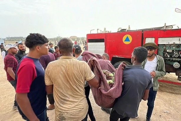 Foto - Gazze'de kanlı sabah! Katil İsrail öldürmeye devam ediyor: Her yer Filistinli çocukların cesetleriyle dolu