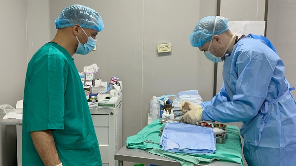 Foto - Gazze’de zor şartlar altında ameliyatlar yapılıyor