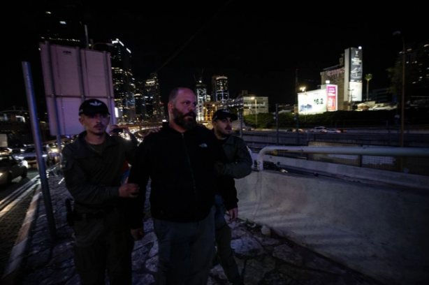 Foto - Gazze'deki İsrailli esirlerin yakınları Netanyahu'yu protesto etmek için bakın ne yaptılar?