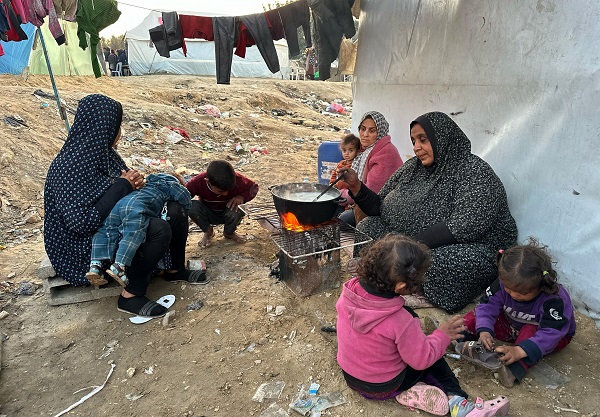Foto - Yürek dayanmıyor! Gazzeli aileler böyle mücadele ediyor