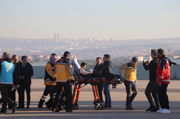 Foto - Gazzeli hastalar Türkiye'ye ulaştı!