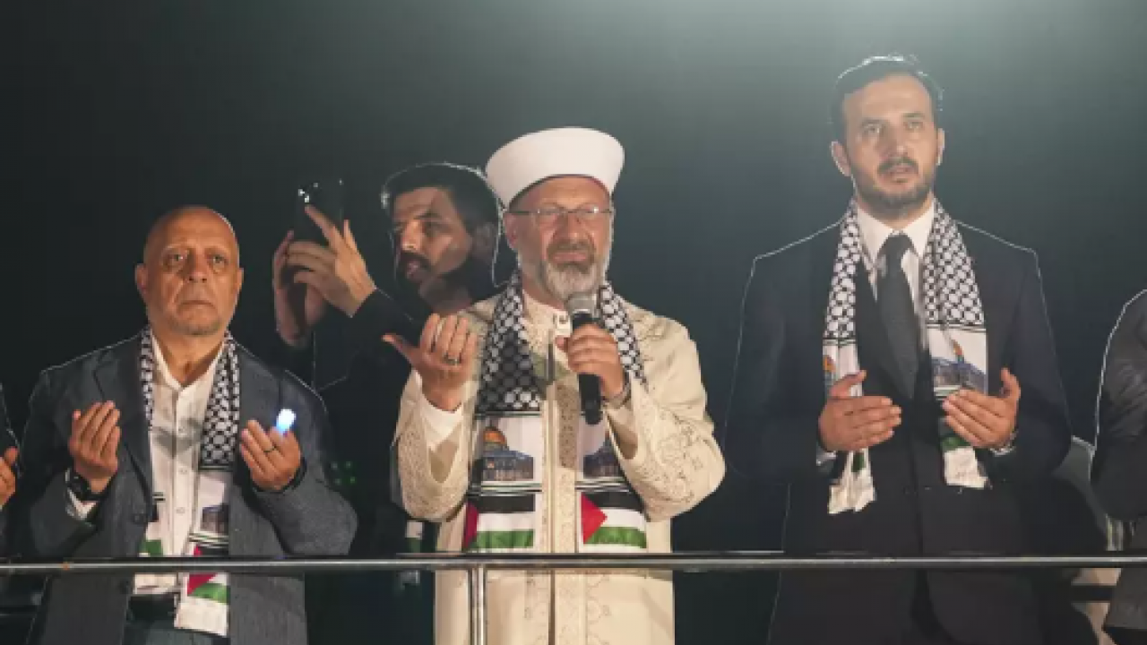 Foto - "Gazze'ye Umut Işığı Ol" Binlerce kişi Ayasofya Camii'ne akın etti