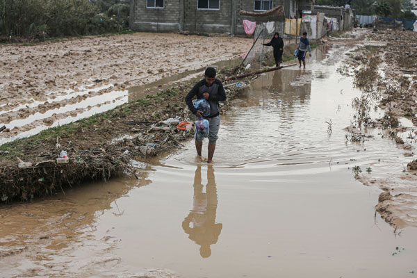 Foto - Gazze'yi sel vurdu