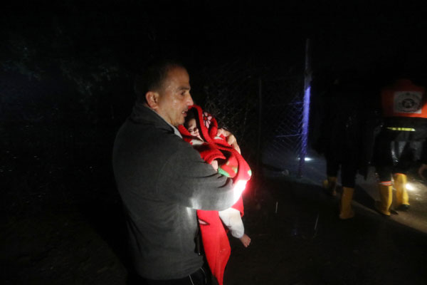 Foto - Gazze'yi sel vurdu