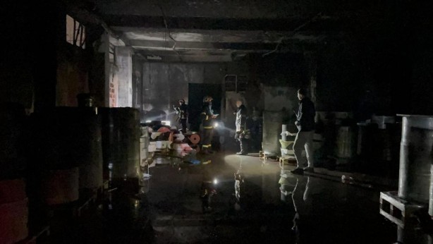 Foto - Gebze’de etiket fabrikasında çıkan yangın söndürüldü