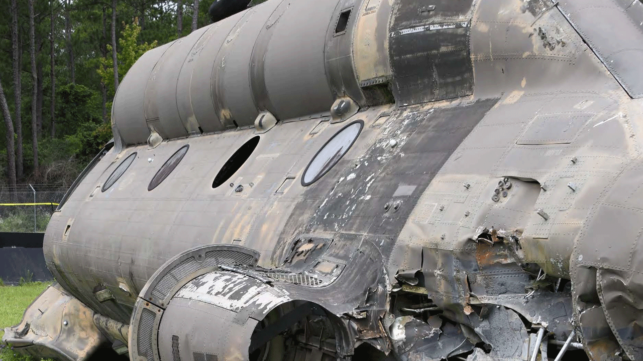 Foto - "Gece baskını yapan" ABD’li askerler metrelerce yüksekten yere çakıldı! Hepsi öldü