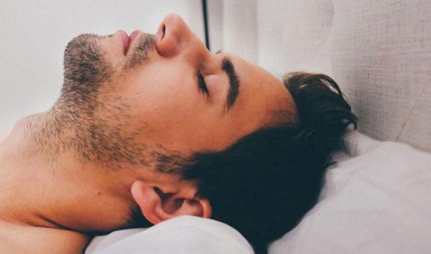 Gece çok terliyorsanız dikkat! Nedeni bu hastalık olabilir...