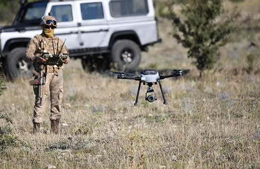Foto - Gece-gündüz her şeyi görüyor! Türkiye'nin yeni İHA'sını bir ülke daha apar topar gelip satın aldı