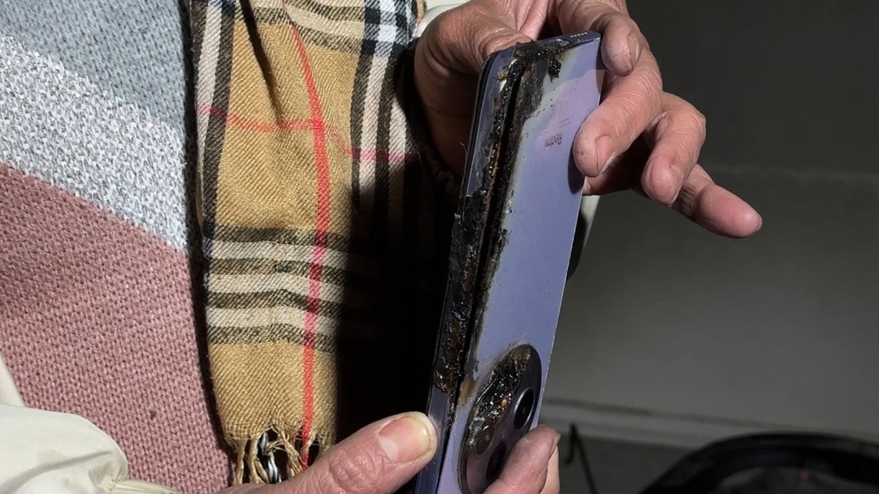 Gece telefonu şarja takarken iki kere düşünün! Telefon patladı, 9 çocuklu aile evsiz kaldı